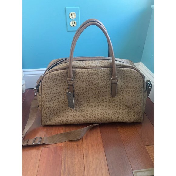 Guess Bags Nwt Guess Travel Duffle Bag Poshmark